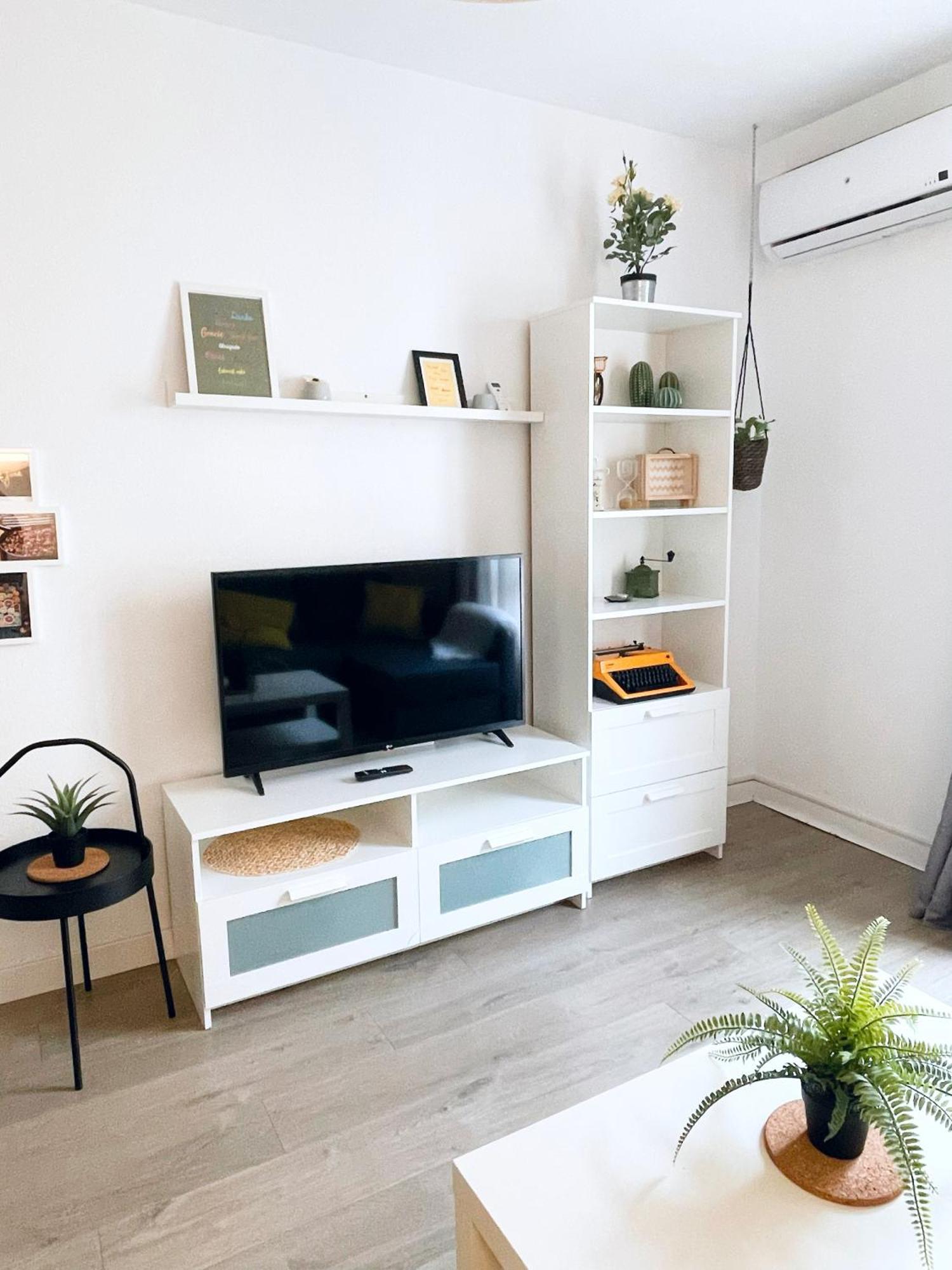 Centrico Piso Con Parking Disponible By Bebalmy Appartement Málaga